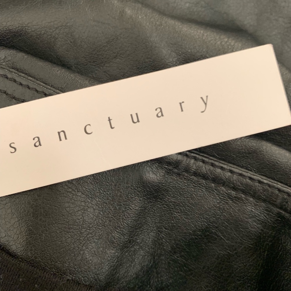 💜 NWT Sanctuary Black faux leather mini skirt - Picture 6 of 6